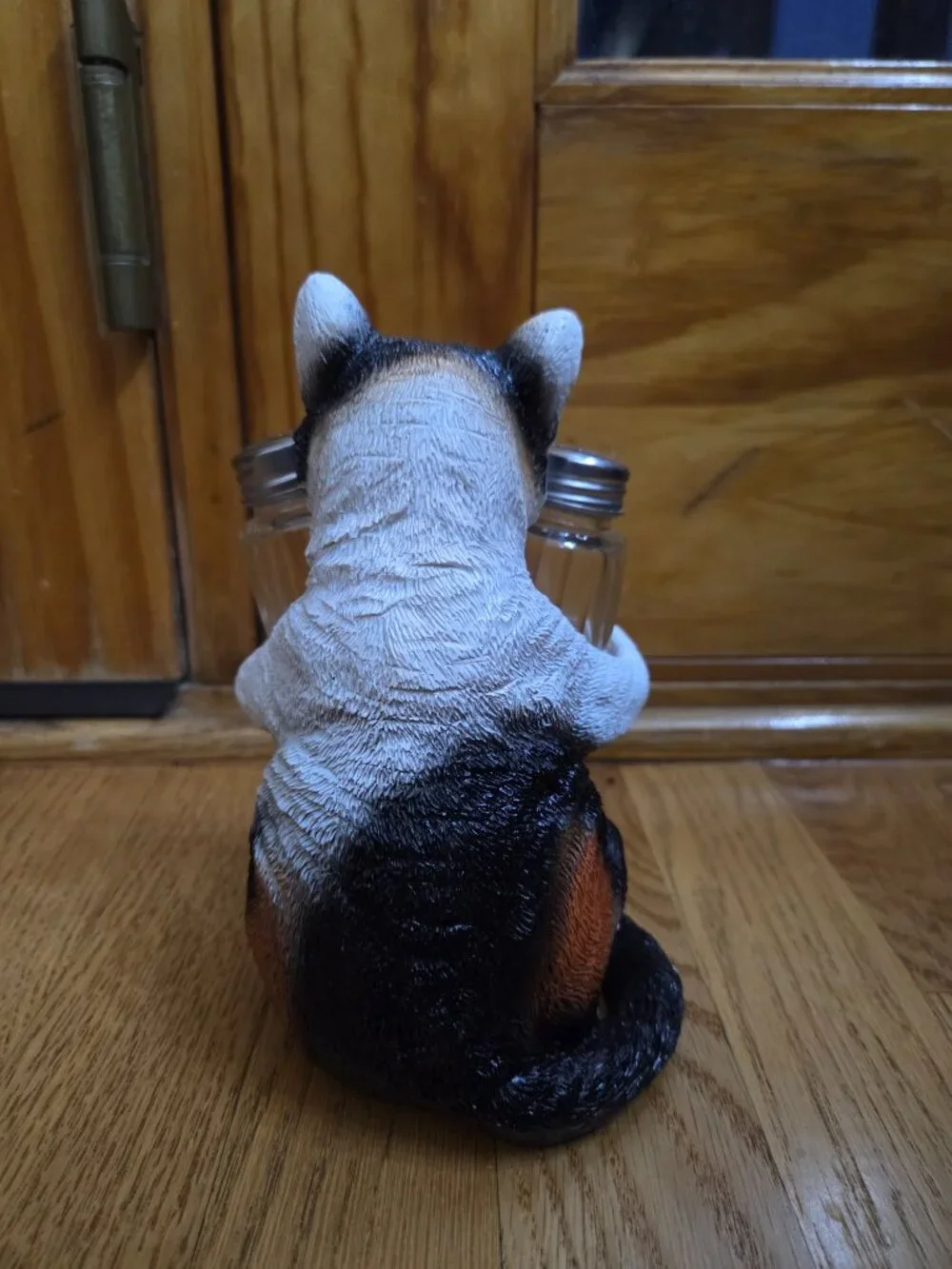 Brand New in Box Cat Salt & Pepper Shaker Holder